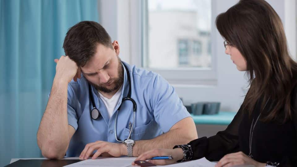 טעות אנוש בהליך כירורגי – מתי ניתן לתבוע?